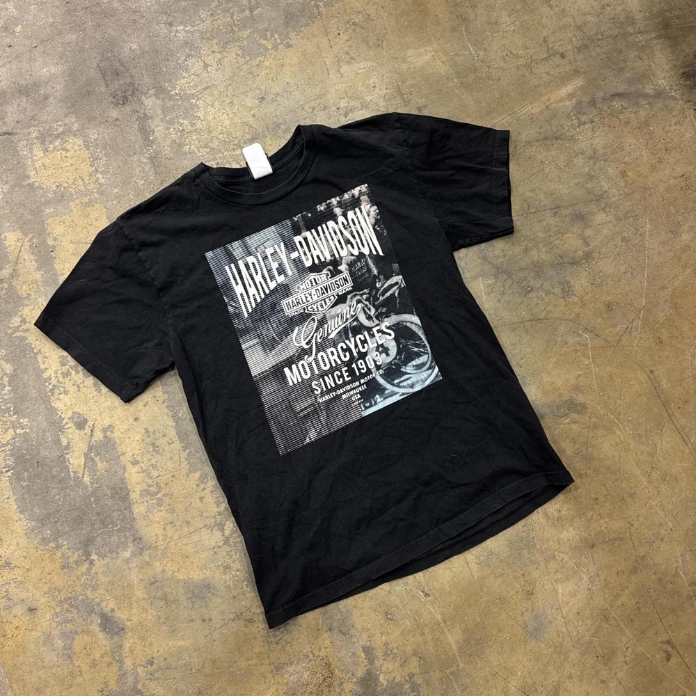 Harley Davidson men's biker tee Onalaska Wisconsin